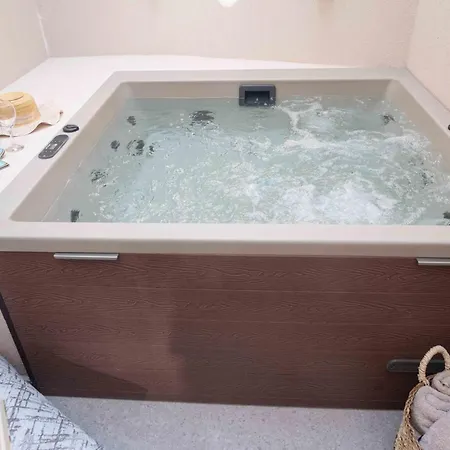 Hotel Anny's Residences &