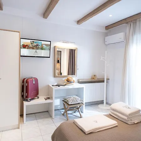 Anny's Residences & *