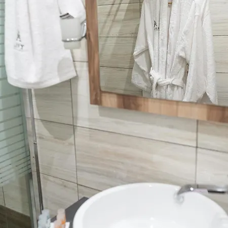 Hotel Anny's Residences & *