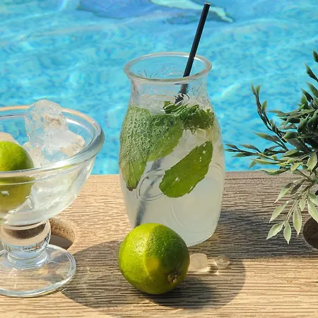 Anny's Residences & *