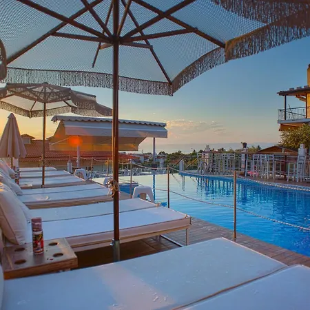 Ξενοδοχείο Anny's Residences & *