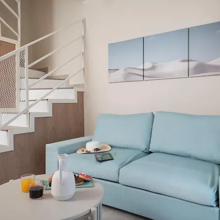 Ξενοδοχείο Anny's Residences & Σκάλα Καλλιράχης