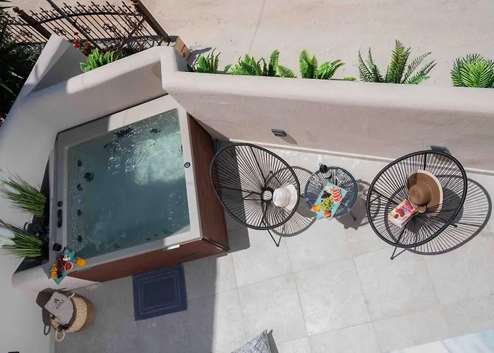 Anny's Residences & Ξενοδοχείο Σκάλα Καλλιράχης