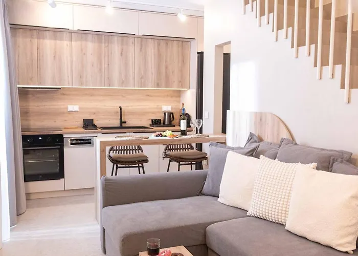 Ξενοδοχείο Anny's Residences & Σκάλα Καλλιράχης