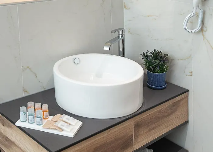 Ξενοδοχείο Anny's Residences & Σκάλα Καλλιράχης