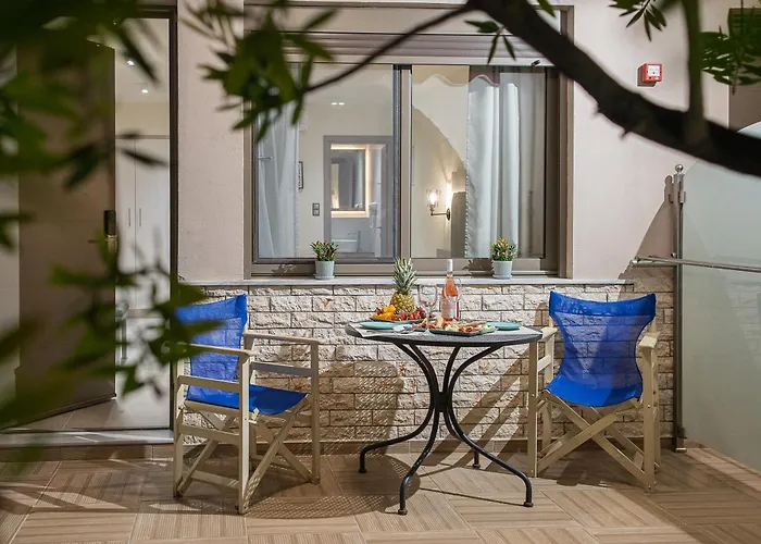 Ξενοδοχείο Anny's Residences & Σκάλα Καλλιράχης