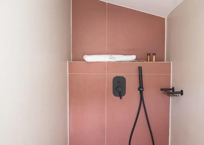 Ξενοδοχείο Anny's Residences & Σκάλα Καλλιράχης